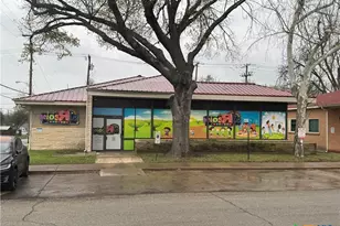 317 N 2nd St, Temple, TX 76501 - Photo 1