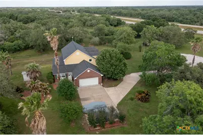 403 Oakside Drive, Victoria, TX 77905 - Photo 3