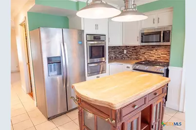 403 Oakside Drive, Victoria, TX 77905 - Photo 15