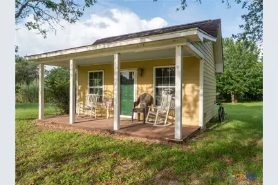 403 Oakside Drive, Victoria, TX 77905 - Photo 7