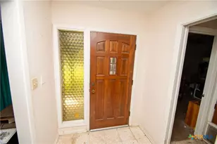 301 Rosewood Dr, Victoria, TX 77901 - Photo 3