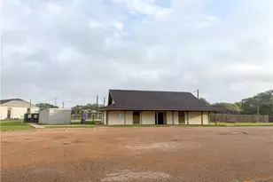 301 Rosewood Dr, Victoria, TX 77901 - Photo 23