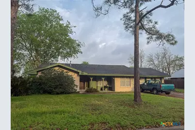 301 Rosewood Drive, Victoria, TX 77901 - Photo 1