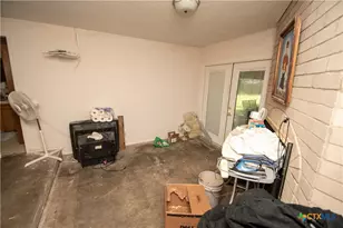 301 Rosewood Dr, Victoria, TX 77901 - Photo 19