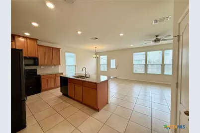 2065 Oxbow Circle, New Braunfels, TX 78130 - Photo 9