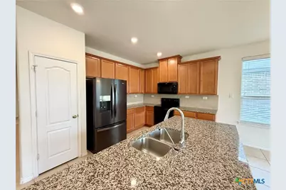 2065 Oxbow Circle, New Braunfels, TX 78130 - Photo 13