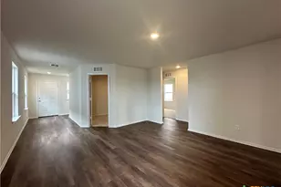 537 Autumn Blaze, New Braunfels, TX 78130 - Photo 5