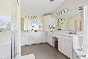 2055 Co Rd 284, Liberty Hill, TX 78642 - Photo 17