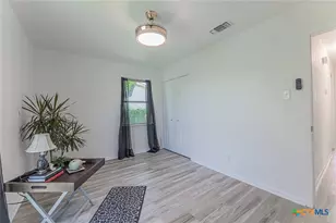 704 W Mary Jane Dr, Killeen, TX 76541 - Photo 19