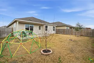 2717 San Martin Ln, Seguin, TX 78155 - Photo 29