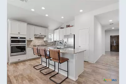 642 Rusty Gate Way, New Braunfels, TX 78130 - Photo 7