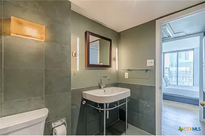 1122 Colorado Street #1409, Austin, TX 78701 - Photo 17