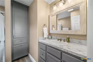 299 Bay Dr, Palacios, TX 77465 - Photo 19