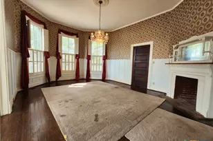 408 E Prairie St, Cuero, TX 77954 - Photo 7