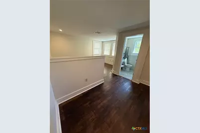 619 E Donegan Street, Seguin, TX 78155 - Photo 9