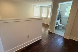 619 E Donegan St, Seguin, TX 78155 - Photo 9