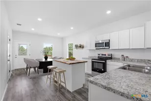 1234 Clearcreek Dr, Canyon Lake, TX 78133 - Photo 11