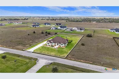 331 Sendera Loop, Victoria, TX 77904 - Photo 47