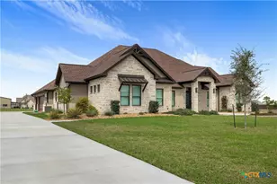 331 Sendera Loop, Victoria, TX 77904 - Photo 5