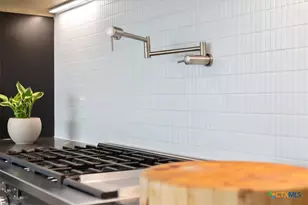 209 Glenview Cir, Belton, TX 76513 - Photo 5