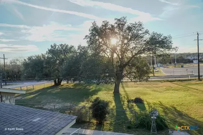 503 E Avenue G, Lampasas, TX 76550 - Photo 21