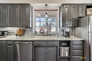 505 Co Rd 4205, Cranfills Gap, TX 76637 - Photo 13