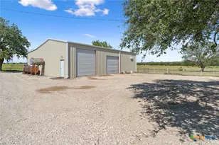505 Co Rd 4205, Cranfills Gap, TX 76637 - Photo 27