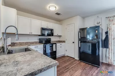 3432 Whisper Bluff, Schertz, TX 78108 - Photo 7