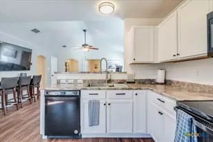 3432 Whisper Bluff, Schertz, TX 78108 - Photo 9