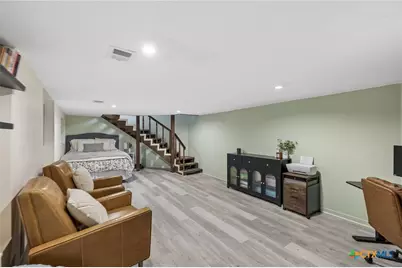 677 Floral Avenue, New Braunfels, TX 78130 - Photo 25