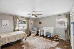 677 Floral Ave, New Braunfels, TX 78130 - Photo 23