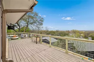 677 Floral Ave, New Braunfels, TX 78130 - Photo 29