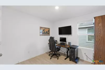 9211 Navarro Vista, Seguin, TX 78155 - Photo 25