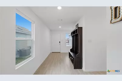 9211 Navarro Vista, Seguin, TX 78155 - Photo 17