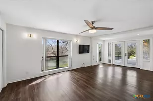 54 S Hampton Dr, Seguin, TX 78155 - Photo 19