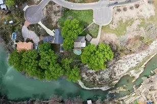 54 S Hampton Dr, Seguin, TX 78155 - Photo 5