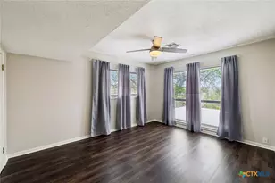 54 S Hampton Dr, Seguin, TX 78155 - Photo 25