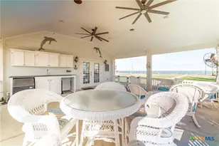 316 Marshall Johnson Ave, Port Lavaca, TX 77979 - Photo 3