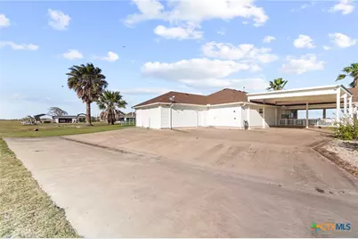 316 Marshall Johnson Avenue, Port Lavaca, TX 77979 - Photo 35