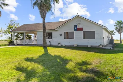 316 Marshall Johnson Avenue, Port Lavaca, TX 77979 - Photo 1