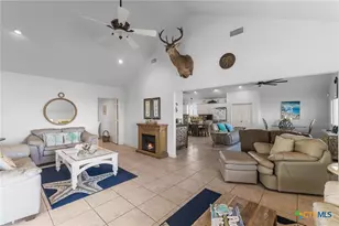 316 Marshall Johnson Ave, Port Lavaca, TX 77979 - Photo 5