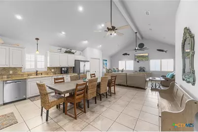 316 Marshall Johnson Avenue, Port Lavaca, TX 77979 - Photo 33