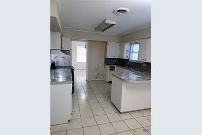 2406 Bon Aire Avenue, Victoria, TX 77901 - Photo 7