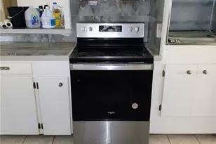 2406 Bon Aire Ave, Victoria, TX 77901 - Photo 9