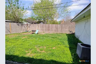 2406 Bon Aire Avenue, Victoria, TX 77901 - Photo 5