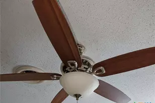 2406 Bon Aire Ave, Victoria, TX 77901 - Photo 11