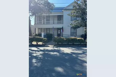 256 W Court Street, Seguin, TX 78155 - Photo 23