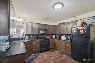 4400 Beach Ball Dr, Killeen, TX 76549 - Photo 9