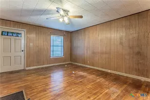 1217 S 41st St, Temple, TX 76504 - Photo 3