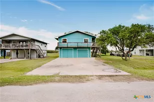 88 Bay St, Port O'Connor, TX 77982 - Photo 5